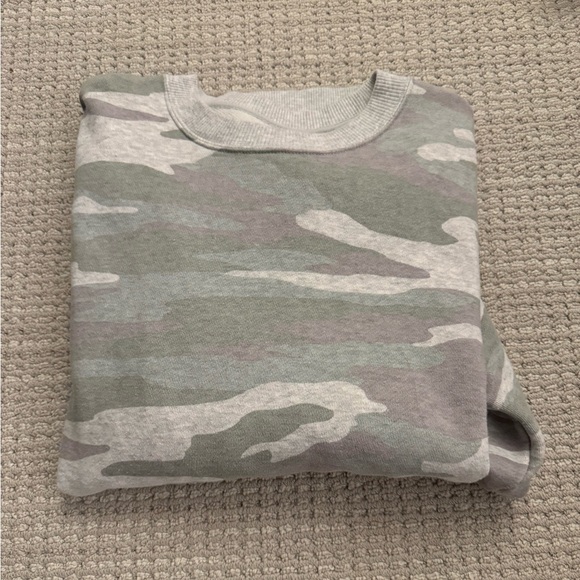 Aerie Women’s Camo Desert Side Slit Sweatshirt - Picture 2 of 4